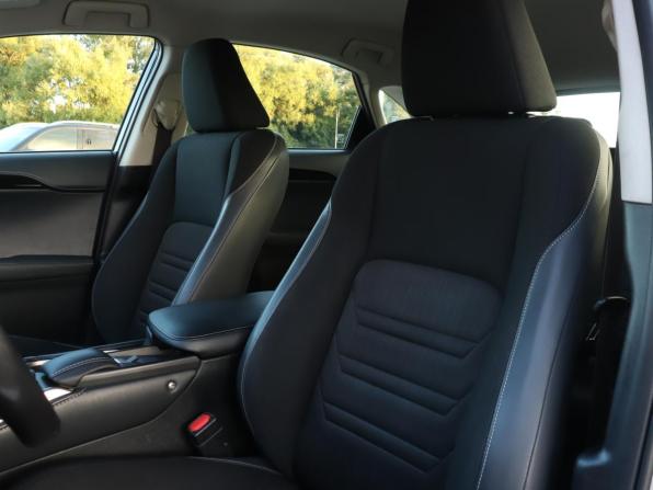 Lexus NX I с пробегом 2015 года, цена 2 650 000 рублей, 116000 км, внедорожник, Автокод Объявления