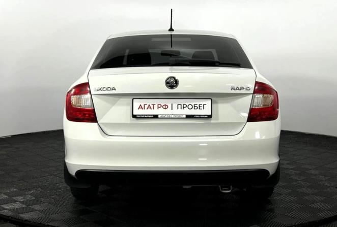 Skoda Rapid I с пробегом 2016 года, цена 1 175 000 рублей, 71856 км, лифтбек, Автокод Объявления