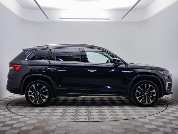 Skoda Kodiaq I Рестайлинг с пробегом 2023 года, цена 4 640 000 рублей, 19800 км, внедорожник, Автокод Объявления