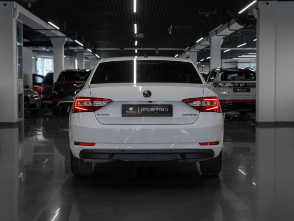 Skoda Superb III с пробегом 2018 года, цена 2 500 000 рублей, 105000 км, лифтбек, Автокод Объявления