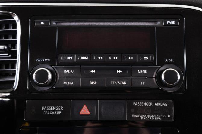 Mitsubishi Outlander III Рестайлинг 2 с пробегом 2015 года, цена 1 759 000 рублей, 153088 км, внедорожник, Автокод Объявления