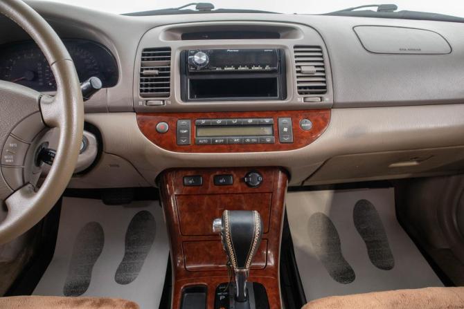 Toyota Camry V (XV30) Рестайлинг с пробегом 2004 года, цена 909 000 рублей, 303000 км, седан, Автокод Объявления