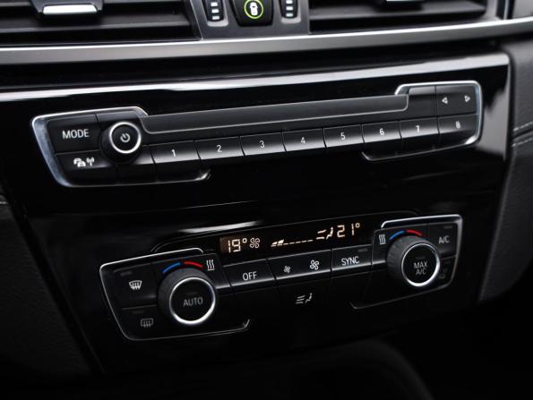 BMW X1 II (F48) Рестайлинг с пробегом 2020 года, цена 2 836 000 рублей, 89107 км, внедорожник, Автокод Объявления