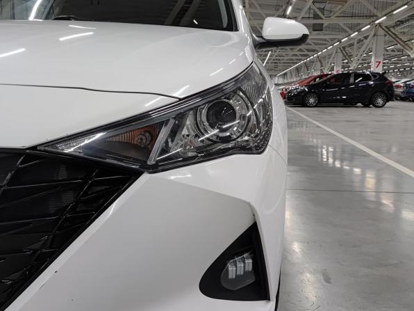 Hyundai Solaris II Рестайлинг с пробегом 2022 года, цена 1 690 000 рублей, 90465 км, седан, Автокод Объявления