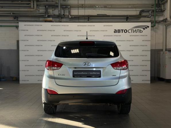 Hyundai ix35 I Рестайлинг с пробегом 2014 года, цена 1 099 000 рублей, 218950 км, внедорожник, Автокод Объявления