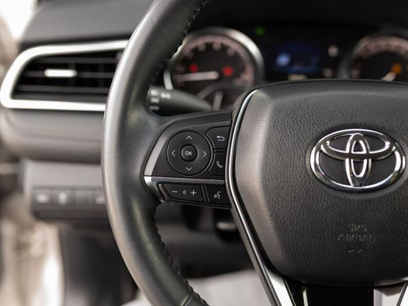 Toyota Camry VIII (XV70) с пробегом 2018 года, цена 2 480 000 рублей, 111533 км, седан, Автокод Объявления