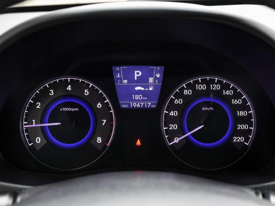 Hyundai Solaris I Москва  - изображение 12
