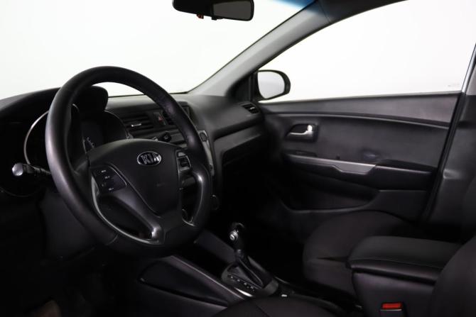 Kia Rio III Рестайлинг с пробегом 2016 года, цена 999 990 рублей, 129530 км, хэтчбек, Автокод Объявления