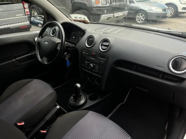 Ford Fusion I Рестайлинг с пробегом 2006 года, цена 349 000 рублей, 165000 км, хэтчбек, Автокод Объявления