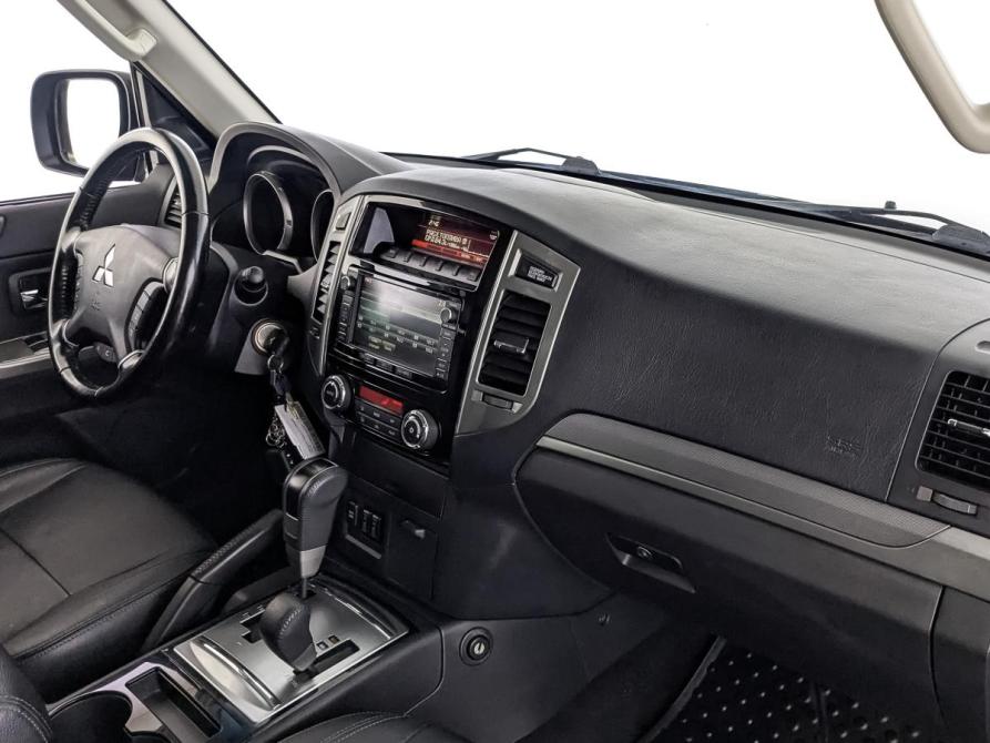 Mitsubishi Pajero IV Рестайлинг 2 Москва  - изображение 13