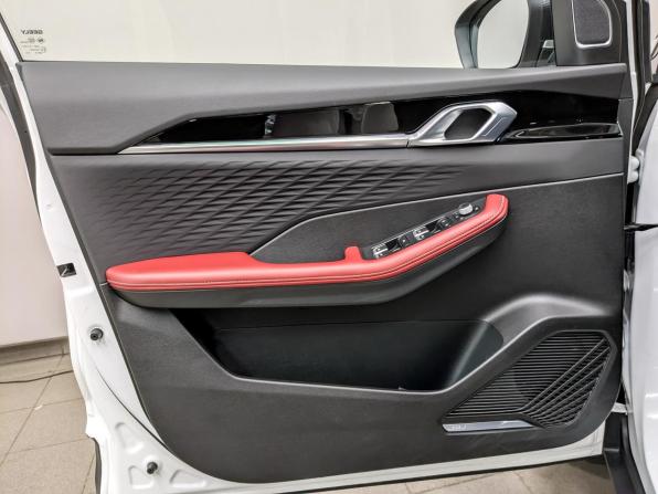 Geely Coolray I Рестайлинг с пробегом 2024 года, цена 2 399 000 рублей, 13329 км, внедорожник, Автокод Объявления