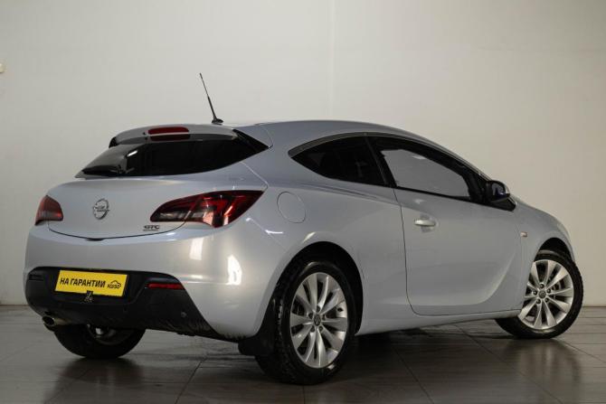 Opel Astra J Рестайлинг с пробегом 2012 года, цена 849 000 рублей, 225000 км, хэтчбек, Автокод Объявления