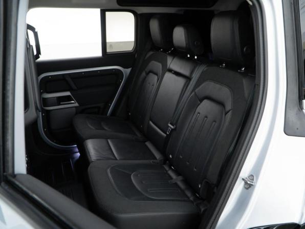 Land Rover Defender II с пробегом 2020 года, цена 4 499 077 рублей, 85918 км, внедорожник, Автокод Объявления