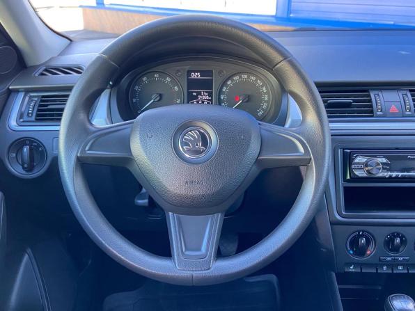 Skoda Rapid I с пробегом 2014 года, цена 975 000 рублей, 94287 км, лифтбек, Автокод Объявления