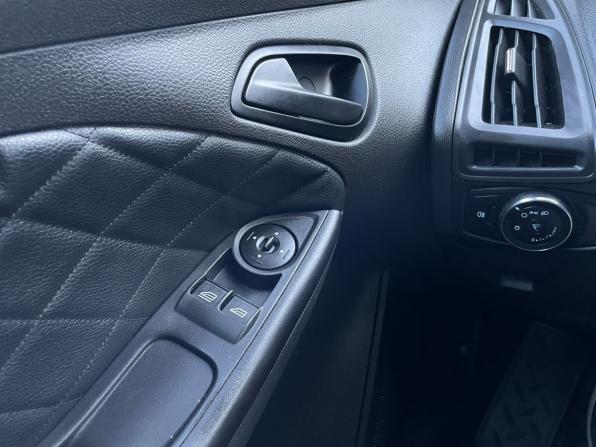 Ford Focus III с пробегом 2012 года, цена 615 000 рублей, 236769 км, седан, Автокод Объявления