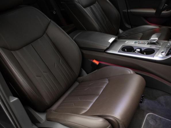 Audi A6 V (C8) с пробегом 2019 года, цена 4 199 000 рублей, 130980 км, седан, Автокод Объявления