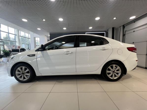 Kia Rio III Рестайлинг с пробегом 2016 года, цена 447 000 рублей, 285000 км, седан, Автокод Объявления