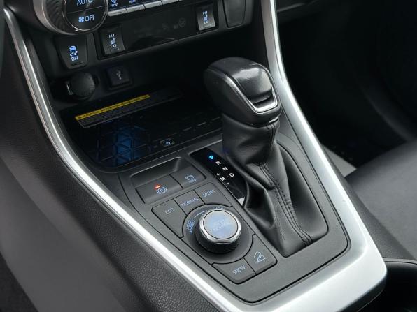 Toyota RAV4 V (XA50) с пробегом 2021 года, цена 3 760 000 рублей, 38090 км, внедорожник, Автокод Объявления