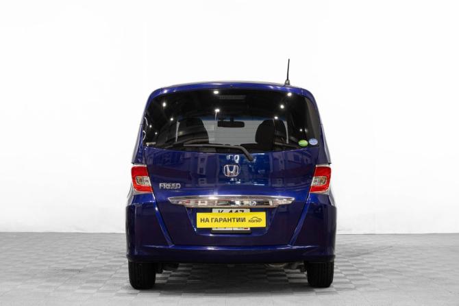 Honda Freed I с пробегом 2016 года, цена 1 329 000 рублей, 87000 км, компактвэн, Автокод Объявления