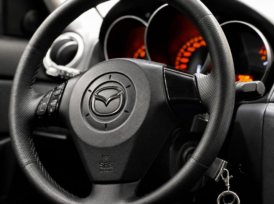 Mazda 3 I (BK) Рестайлинг Кемерово  - изображение 12