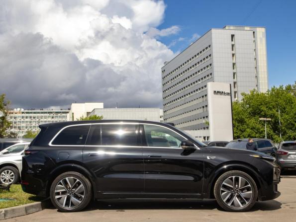 Li Auto (Lixiang) L9 I с пробегом 2024 года, цена 6 500 000 рублей, 62551 км, внедорожник, Автокод Объявления