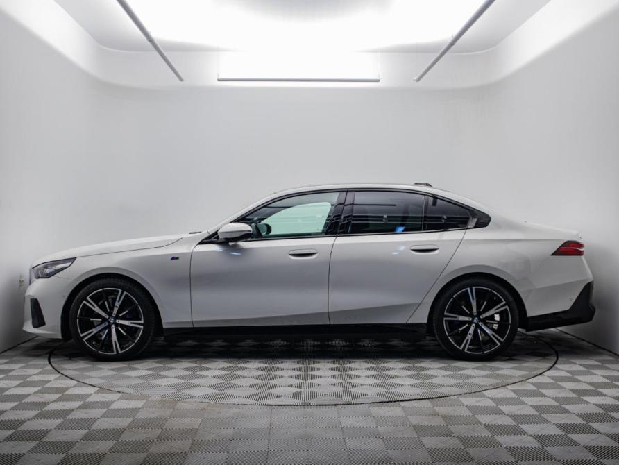 BMW 5 серии VIII (G60/G61/G68) Москва  - изображение 2