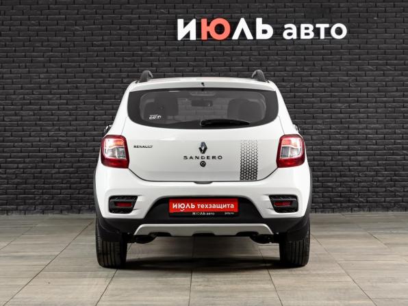 Renault Sandero II Рестайлинг с пробегом 2018 года, цена 1 150 000 рублей, 110239 км, хэтчбек, Автокод Объявления