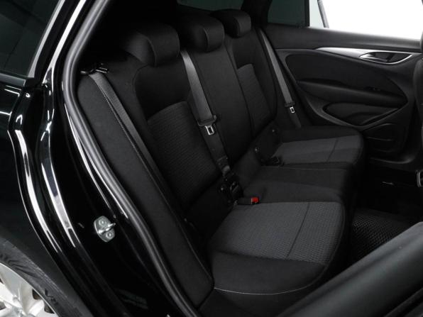 Opel Insignia II Рестайлинг с пробегом 2021 года, цена 2 259 000 рублей, 78955 км, универсал, Автокод Объявления