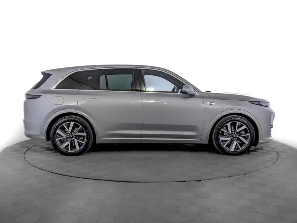 Li Auto (Lixiang) L7 I с пробегом 2024 года, цена 5 850 000 рублей, 43260 км, внедорожник, Автокод Объявления