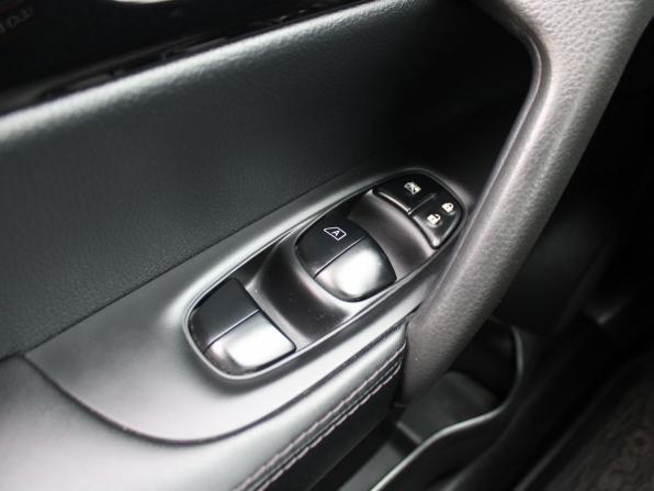 Nissan Qashqai II с пробегом 2018 года, цена 1 339 000 рублей, 132250 км, внедорожник, Автокод Объявления