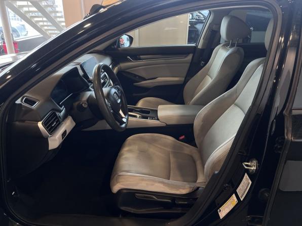 Honda Accord X с пробегом 2018 года, цена 1 755 100 рублей, 150980 км, седан, Автокод Объявления