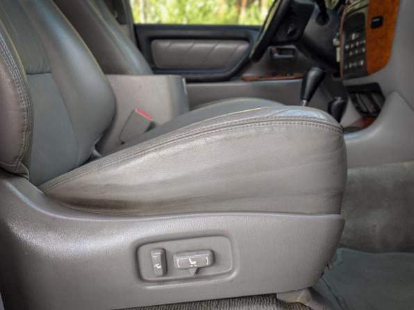 Toyota Land Cruiser 100 Series Рестайлинг 2 с пробегом 2005 года, цена 1 999 900 рублей, 302000 км, внедорожник, Автокод Объявления
