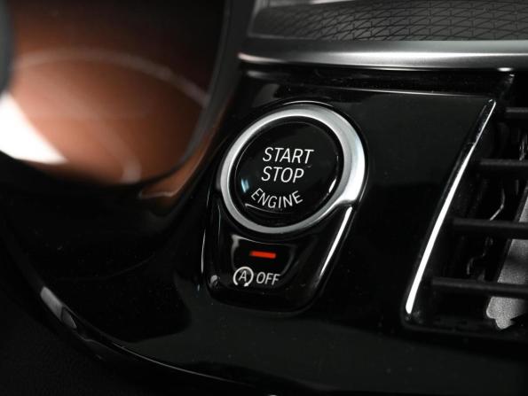 BMW 5 серии VII (G30/G31/G38) Рестайлинг с пробегом 2021 года, цена 4 329 000 рублей, 159984 км, седан, Автокод Объявления