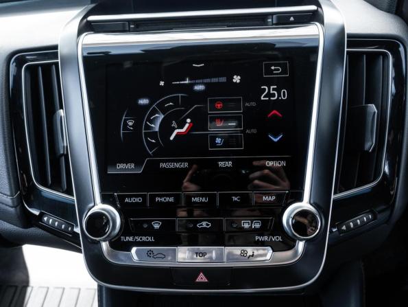 Toyota Crown XV (S220) с пробегом 2019 года, цена 3 190 000 рублей, 119999 км, седан, Автокод Объявления