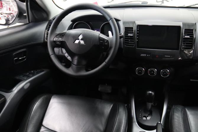 Mitsubishi Outlander II Рестайлинг с пробегом 2012 года, цена 1 385 850 рублей, 236848 км, внедорожник, Автокод Объявления