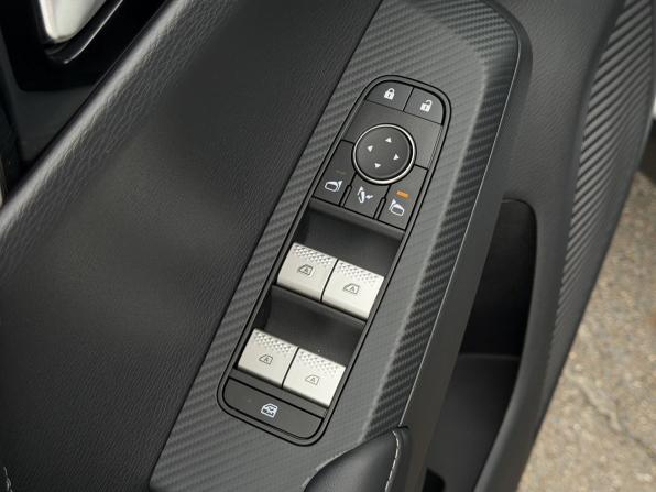 Mitsubishi Outlander IV с пробегом 2023 года, цена 3 850 000 рублей, 30 км, внедорожник, Автокод Объявления