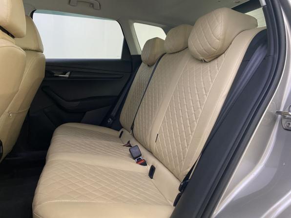 Skoda Karoq I с пробегом 2021 года, цена 2 640 000 рублей, 95922 км, внедорожник, Автокод Объявления