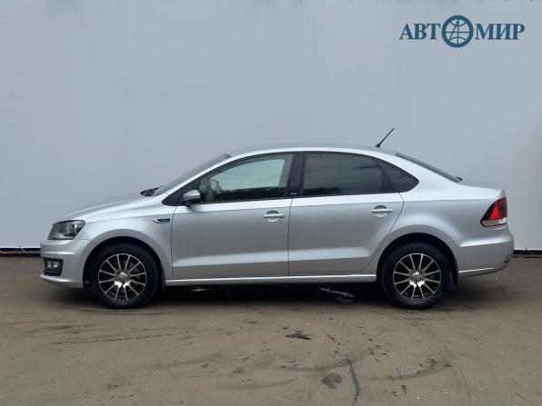 Volkswagen Polo V Рестайлинг с пробегом 2016 года, цена 1 120 000 000 рублей, 98053 км, седан, Автокод Объявления