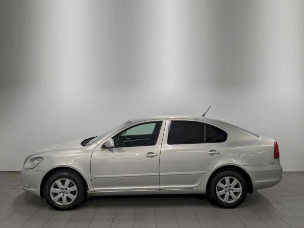 Skoda Octavia II (A5) Рестайлинг с пробегом 2012 года, цена 750 000 рублей, 289552 км, лифтбек, Автокод Объявления