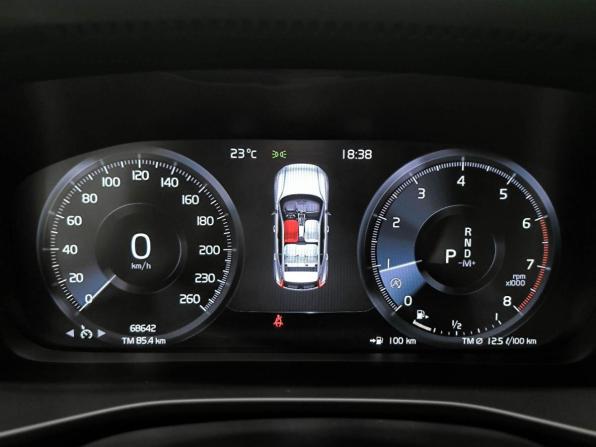Volvo XC40 I с пробегом 2019 года, цена 3 380 000 рублей, 68643 км, внедорожник, Автокод Объявления
