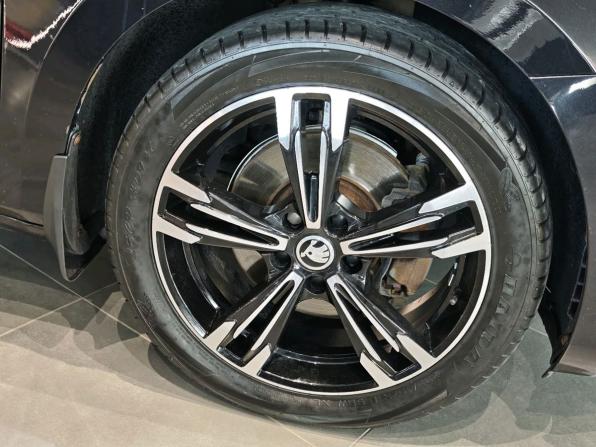 Skoda Superb III с пробегом 2015 года, цена 1 313 000 рублей, 347090 км, лифтбек, Автокод Объявления