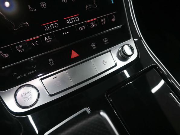 Audi Q7 II (4M) Рестайлинг с пробегом 2020 года, цена 5 719 900 рублей, 247263 км, внедорожник, Автокод Объявления