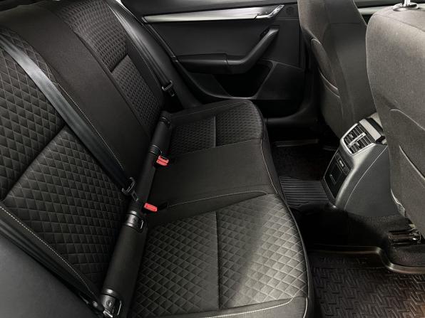 Skoda Octavia III (A7) Рестайлинг с пробегом 2018 года, цена 1 890 000 рублей, 92500 км, лифтбек, Автокод Объявления