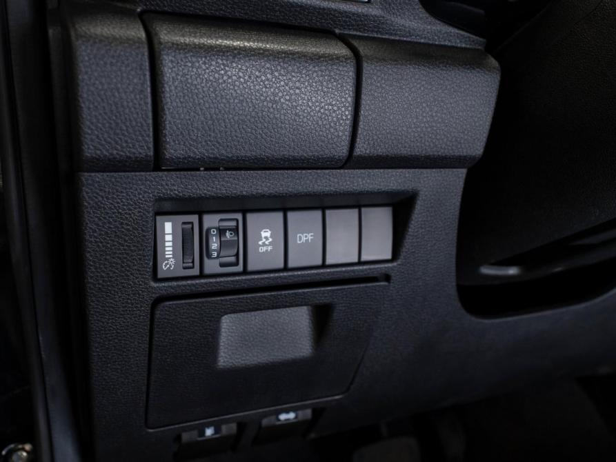 Isuzu D-Max III Москва  - изображение 15
