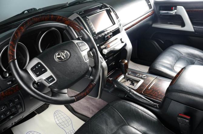 Toyota Land Cruiser 200 Series с пробегом 2012 года, цена 4 179 000 рублей, 160000 км, внедорожник, Автокод Объявления