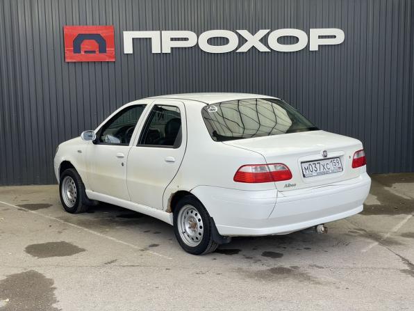 Fiat Albea I Рестайлинг с пробегом 2010 года, цена 155 000 рублей, 330000 км, седан, Автокод Объявления