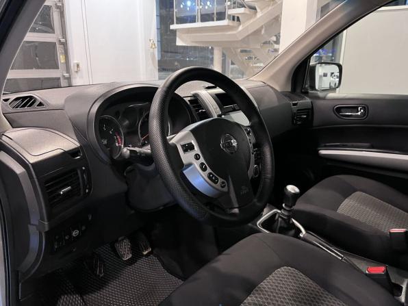 Nissan X-Trail II с пробегом 2009 года, цена 970 000 рублей, 196579 км, внедорожник, Автокод Объявления