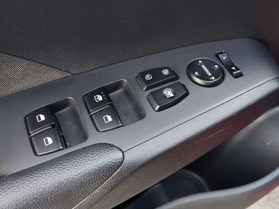 Hyundai Solaris II Санкт-Петербург  - изображение 16