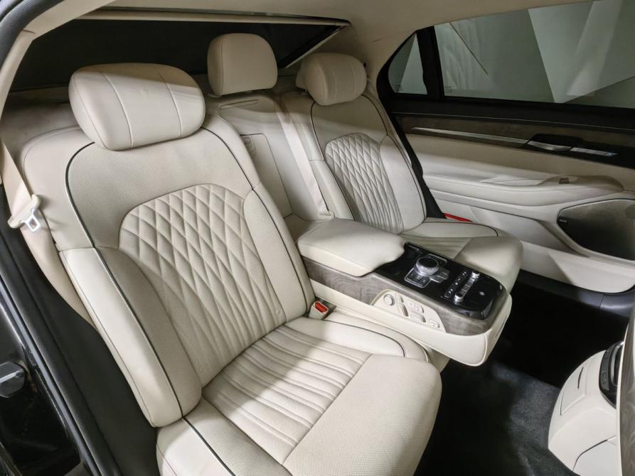 Genesis G90 I Рестайлинг Москва  - изображение 17