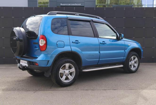 Chevrolet Niva I Рестайлинг с пробегом 2017 года, цена 895 000 рублей, 57833 км, внедорожник, Автокод Объявления